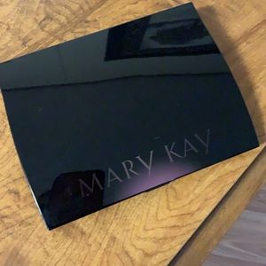 Mary Kay cosmetic compact